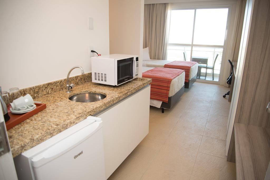 Ramada By Wyndham Macae Hotel & Suites Экстерьер фото