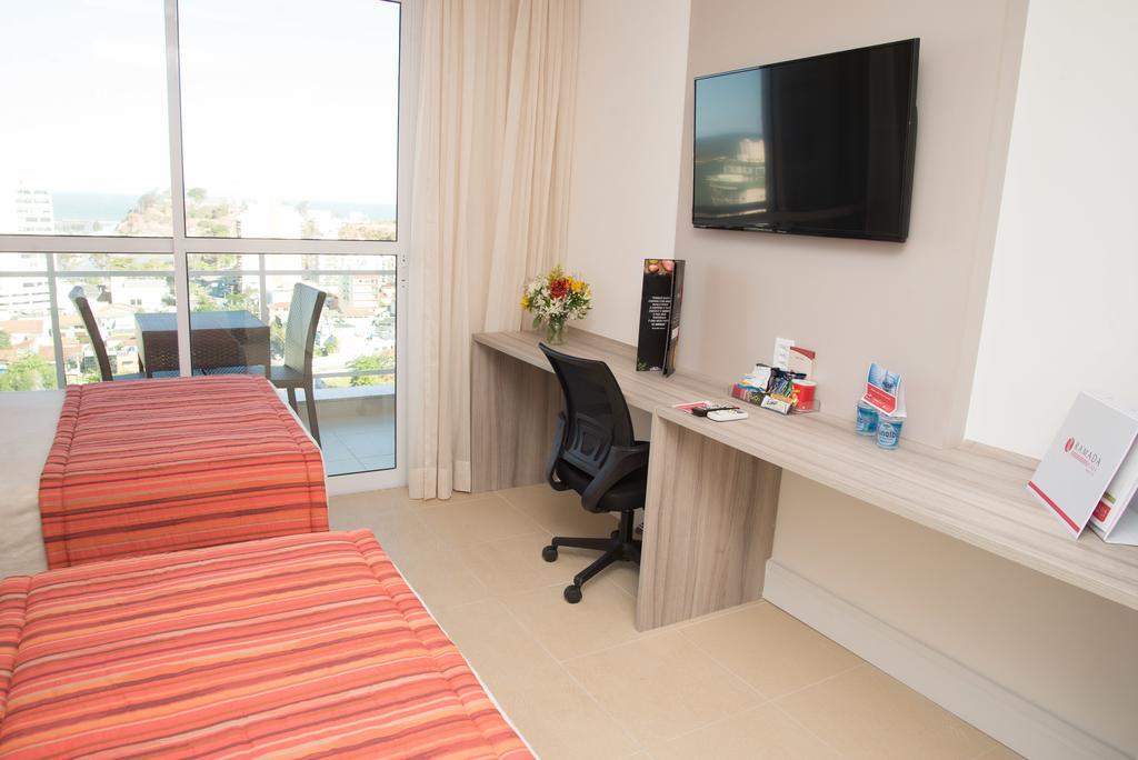 Ramada By Wyndham Macae Hotel & Suites Экстерьер фото